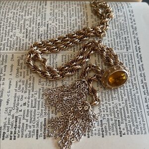 Elegant Gold Chain Necklace with Amber Stone